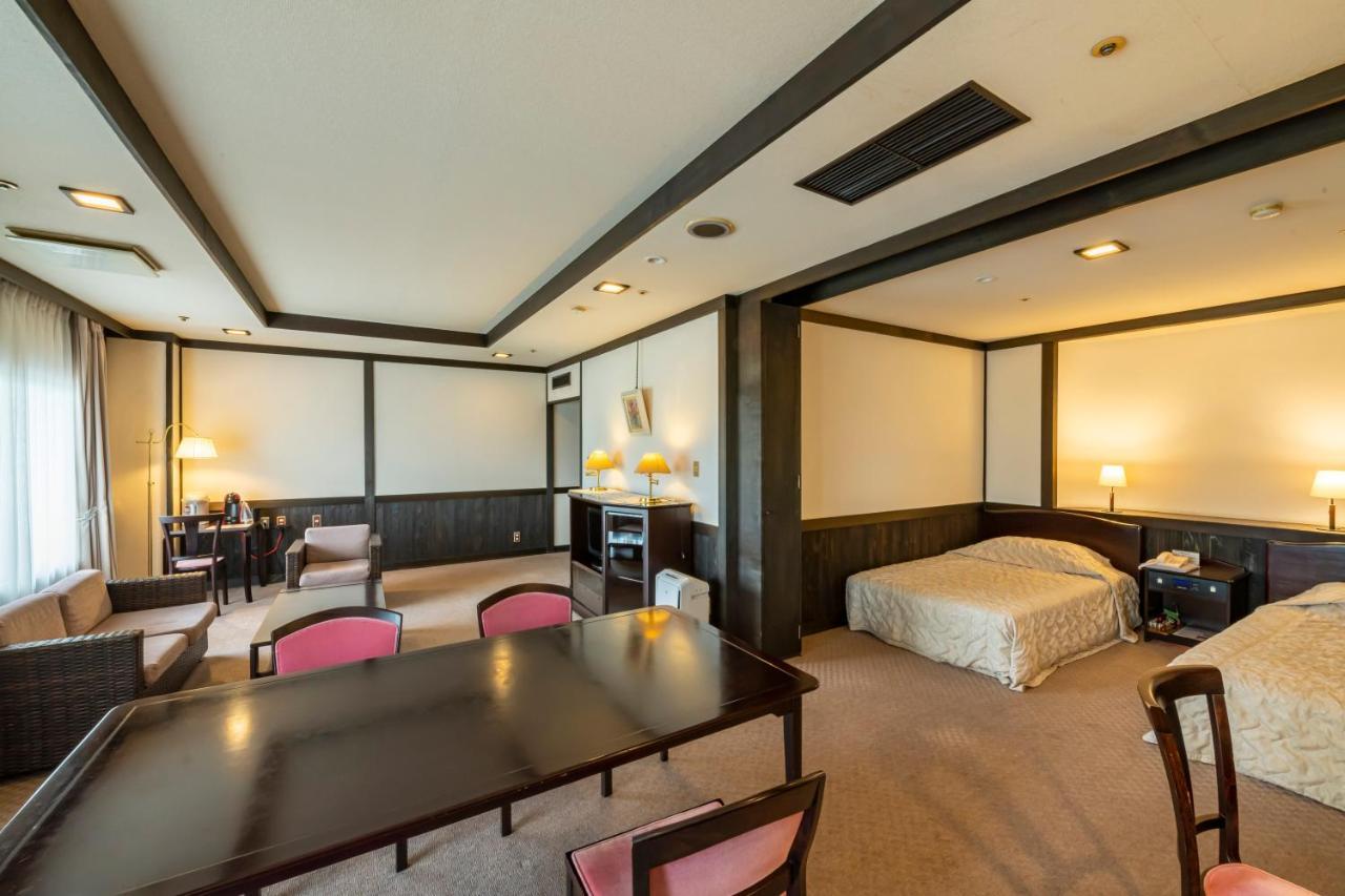 Isawa Tokiwa Hotel Fuefuki Exterior photo